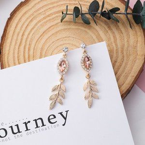 ✨NEW!✨Autumn Crystal Leaf ❤️ Dangle Earrings!